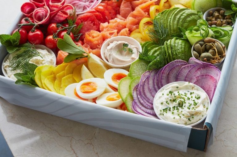 Panzer's Catering Smoked Salmon Platter Box