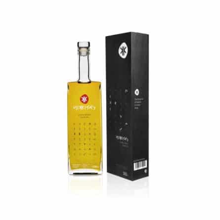 Bottle of Nikkitas Extra Virgin olive Oil from Panzer's