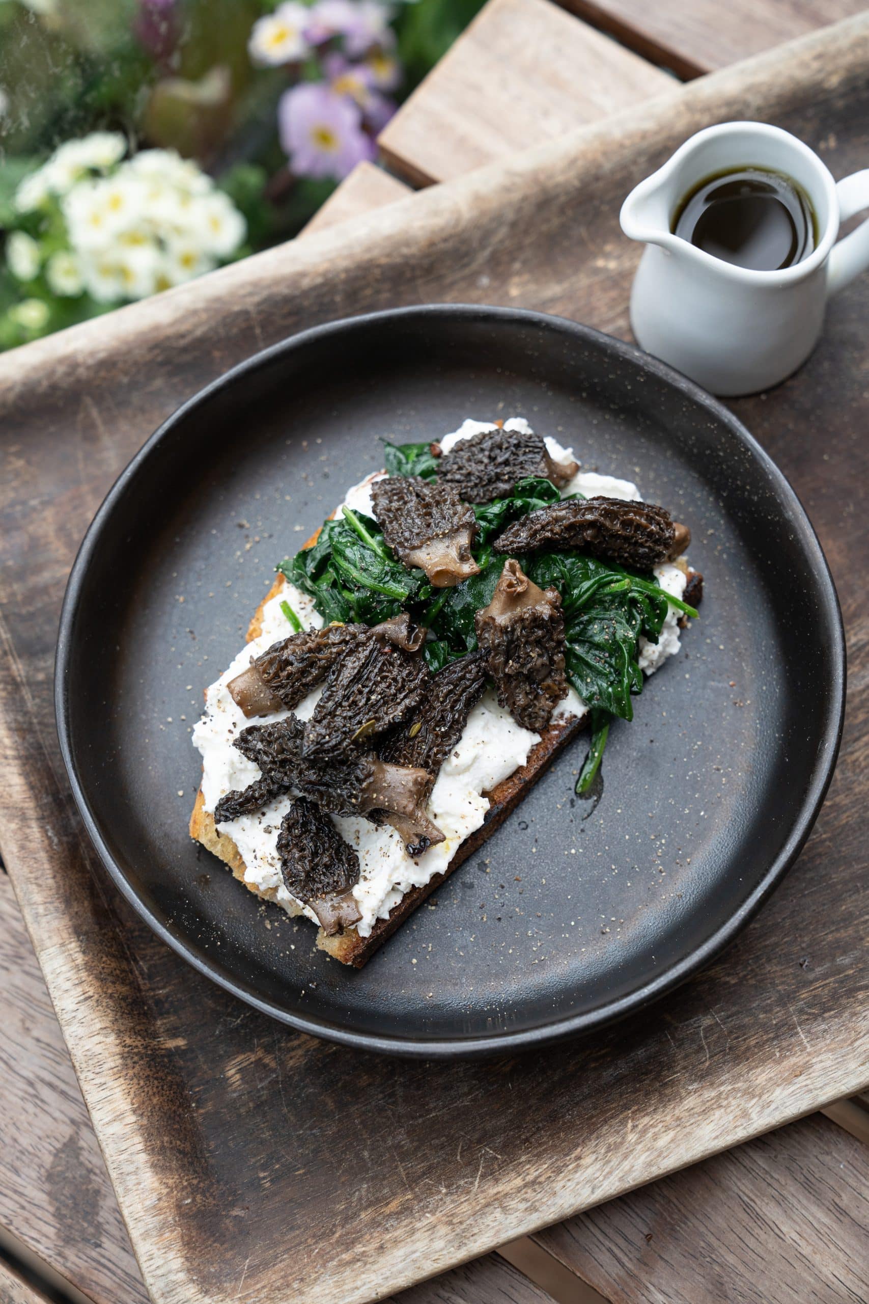 Morel mushrooms on toast with ricotta