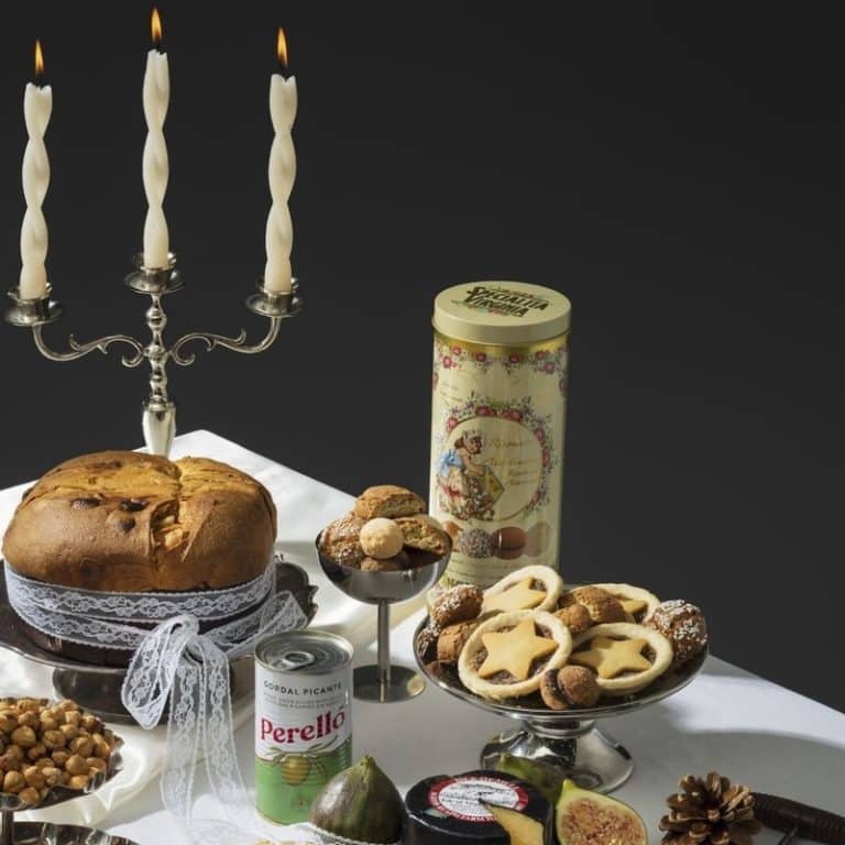 Angel's Delight Christmas Hamper from Panzer's products close view