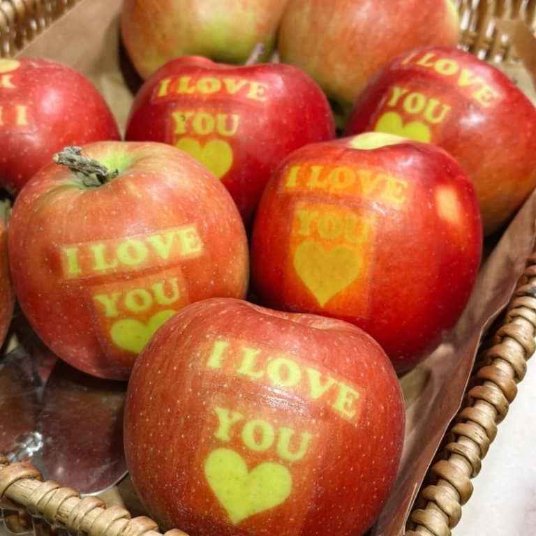 Valentine's Apple - Image 2