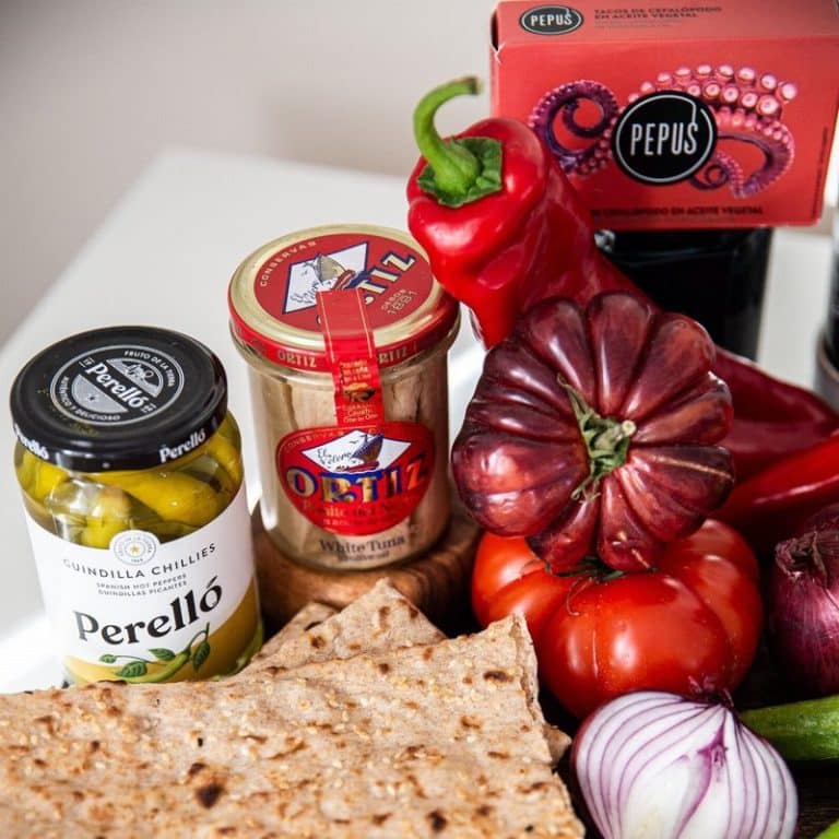Mediterranean Style Brunch Box close view